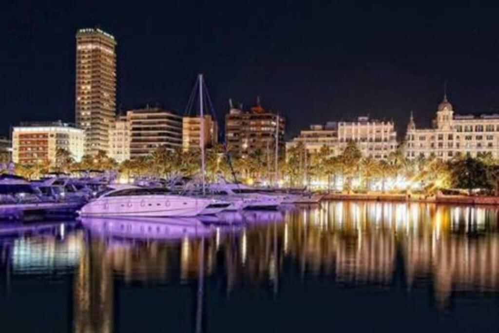 Apartamento Boutique Centrico A 5 Min Playa Alicante Bagian luar foto